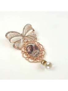 Photo Bouquet Memorial, Lace Charm & Pearl Accent Butterfly Brooch With Your Photo To Commemorate Loved Ones, Gift For Bride - Multicolor - View 6