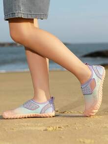 1 Pair Kids Breathable Mesh Upper Rubber Sole Hook And Loop Closure Water Shoes & Sandals, Suitable For Beach, Wading, Outdoor Activities, Swimming, Running, Campus - Purple - View 2