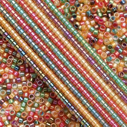 4Amazonia 1000pcs Colorful UV Coated Round Cylinder Beads, Delicate Japanese Handmade Mini Seed Beads For DIY Bracelets, Necklaces, Bohemian Tassel Customized Jewelry Making