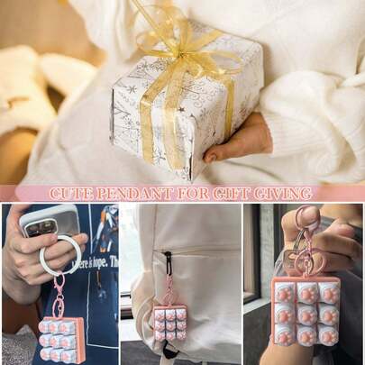 Sound Keyboard Stress Relief Toy, Finger Pressing Keyboard To Relieve Stress, Sound Keyboard Clicker For Office, School, Travel, Anxiety Keyboard Keychain Gift (Black Transparent Cat Paw Pattern)