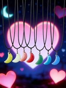 7件套多色夜光树脂石项链吊坠，包括心形、星星、月亮、十字架和蘑菇造型，适合女性日常佩戴，也是送给情侣和朋友的礼物。 - 7條夜光六角柱石頭 - 查看 9