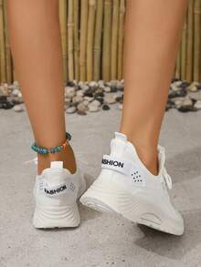 2026 New Women's Breathable Mesh Running Shoes - Lightweight Casual Sports Shoes. With Stable Support, Soft Rubber Sole And Solid Color Design, They Are Suitable For Walking, Jogging And Daily Wear. They Are Fashionable And Comfortable Shoes. - White - View 3