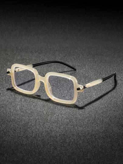 一副男士方形塑料铆钉眼镜，简约个性休闲硬汉风格，适合大学、日常通勤、办公场合佩戴