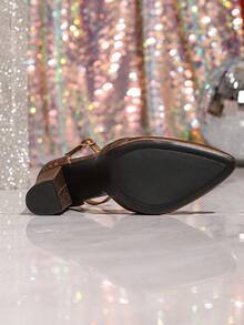 Giày cao gót nữ kiểu dáng mới mùa xuân/hè, sandal mũi nhọn quai đơn khoét rỗng gót trung bình, giày cao gót đế dày thời trang phối màu thu đông. - màu nâu - Xem 5