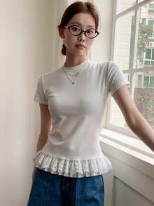 女士蕾丝拼接下摆修身短款上衣，夏季 - 白色 - 查看 5