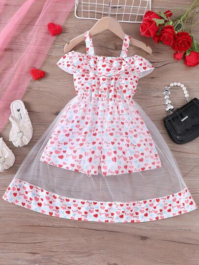 Bộ áo liền quần hai dây họa tiết trái tim nhiều màu sắc dễ thương cho bé gái, có bèo nhún và viền lưới, thích hợp cho mùa hè.