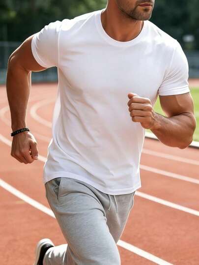 男士纯色简约圆领短袖T恤，适合夏季运动、休闲和居家穿着