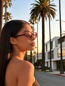 椭圆形小框高品质简约时尚女式眼镜，适合户外旅行、海滩度假和日常佩戴，是情人节和开学季的绝佳礼物。 - 玳瑁框綠片 - 查看 5