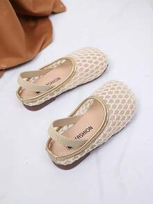 1 par de sandalias planas tipo slip-on para niñas 2026, diseño de malla hueca, transpirables, antideslizantes, suela blanda, adecuadas para uso exterior de verano / sandalias de playa para niñas pequeñas - Dorado - Ver 4