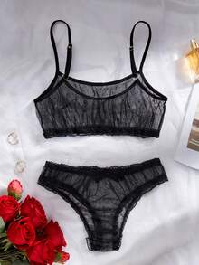 2 Pcs Women's Sexy Lingerie Set Adjustable Strap Top & Bow-Tie Design Briefs Polka Dot Semi-Sheer Seductive Women's Lingerie Set Valentine's Day Surprise Gift - Black - View 3