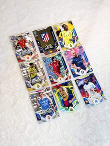 Panini-2026 365 经典零售大包装/限量版金卡包/迷你铁盒/经典铁盒，足球迷收藏必备，大容量卡包，包含众多球星，卡片细节精美，是节日收藏展示的理想礼物。 - 彩色 - 查看 10