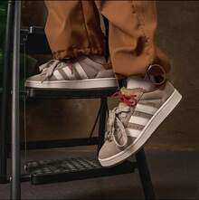 adidas originals CAMPUS 00s CNY 新年款式 馬年限定 復古緩震透氣輕便薄底 麵包鞋板鞋 男女同款 - 卡其色 - 查看 1