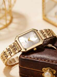 4 pièces Ensemble de montres à quartz pour femmes, cadran carré multifonctionnel, convient pour assortir aux bracelets, colliers, boucles d'oreilles, bagues et autres bijoux, idéal pour le port quotidien, les événements formels, les vacances. Meilleur ensemble cadeau pour les femmes - Doré - Voir 4