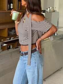 Áo thun ngắn tay dáng lửng in sọc, bèo nhún bất đối xứng, thiết kế kiểu Mỹ cổ điển GLOpass, kiểu áo thời trang thắt eo dành cho nữ mùa hè. - màu nâu - Xem 3