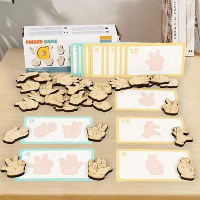 一套木制手势拼图游戏，适合3岁以上儿童，互动竞技玩具，可训练手眼协调能力和反应能力。