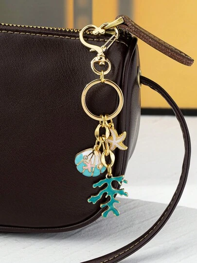 1 pieza Colgante de concha de coral azul celeste, lindo y de moda, llavero elegante y delicado, clip con forma de corazón de estilo fresco y único del océano, adecuado para múltiples ocasiones