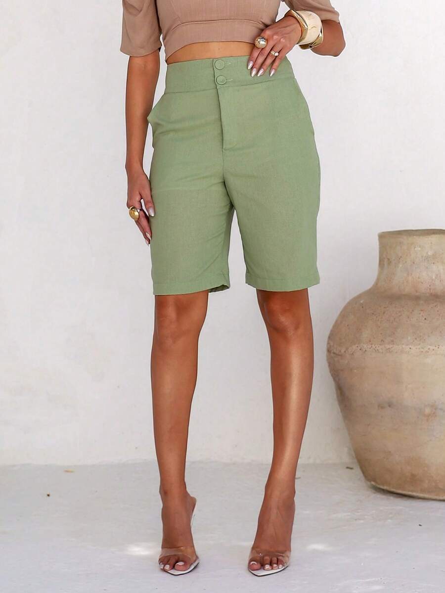 Linen Bermuda Shorts With A Modern Design, Featuring Pockets And Covered Buttons. - Xanh xô thơm - Xem 1