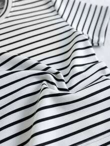 1pc Girls All-Match Black & White Striped Short Sleeve T-Shirt, Round Neck, Versatile Summer Top - White - View 5