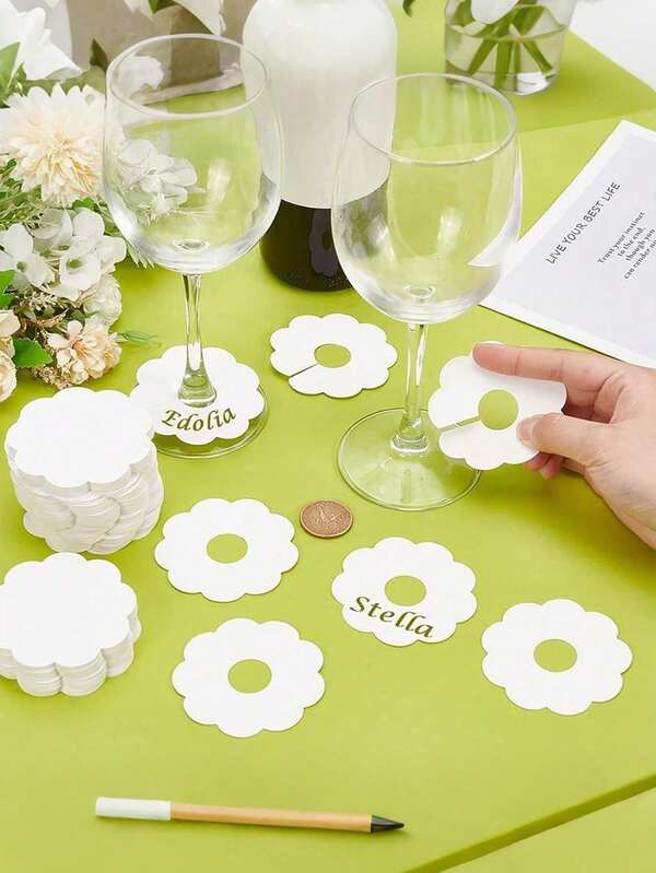 50pcs/10pcs Brown And White Flower Shaped Wine Glass Charms, Suitable For Birthday Party Decor, Wine Glass Tags, Wedding Decor Or Holiday Table Decor, Wedding Ceremony Table Decor, Party Supplies