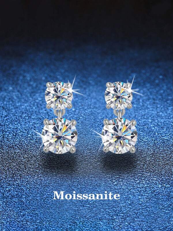 BLOVEMEE 2只简约925纯银耳钉，5.0毫米2只，4.0毫米2只，0.7克拉莫桑石2颗，适合女性日常佩戴、派对、节日、情人节、母亲节、生日、婚礼、周年纪念日等场合。