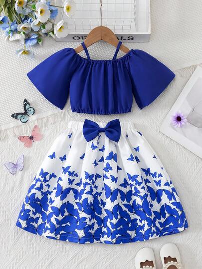 Young Girl Fresh And Elegant 2-Piece Set, Featuring A Color-Blocking Design. The Off-Shoulder Cropped Top Is Paired With A Butterfly Print Skirt, Creating A Youthful And Graceful Look. The Color Scheme Is Clean And Bright, Making It Suitable For Spring And Summer Wear. The Off-Shoulder Design Adds A Touch Of Subtle Sexiness, While The Butterfly Print Brings A And Sweet Vibe. The Overall Outfit Is Fashionable Yet Adorable, Suitable For Casual, Date, And Party Occasions.