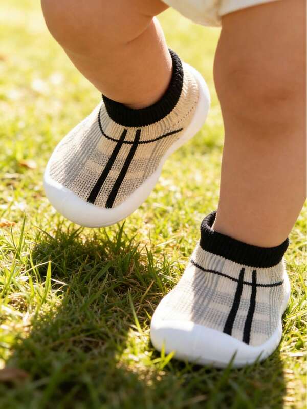 1 Pair Of Beige Minimalist Striped Baby Toddler Shoes Infant First Walkers Non-Slip Soft-Sole Silicone Sock Shoes Breathable Knit Indoor Outdoor Floor Shoes