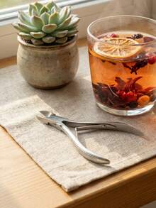 适用于厚指甲的重型脚趾甲钳 - 420不锈钢宽口花形手柄指甲钳，适合老年人、男士使用，可用于修剪嵌甲和卸除亚克力指甲。 - 彩色 - 查看 7