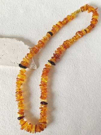 Natural Baltic Amber Necklace, Healing Gemstone, Brings Calmness And Serenity, Couples Jewelry, Fossilized Tree Resin Material, Unique Fashionable Appearance, Full Of Energy, Excellent Gift For Him/Her