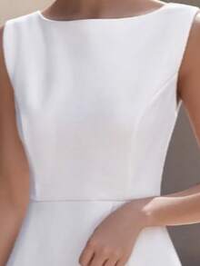 时尚无袖圆领针织迷你连衣裙，优雅修身A字裙摆，适合派对穿着，白色夏季 - 白色 - 查看 2