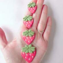 2/8件套多尺寸可爱草莓软陶切割器 – 可爱粉色剪影，夏季波西米亚风手工必备，适用于DIY耳环、现代珠宝吊坠、装饰品和甜蜜礼物 - 粉色 - 查看 5