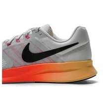 Nike 男士耐克 RUN SWIFT 3 跑步鞋 DR2695-017，轻便缓震户外及日常休闲运动鞋 - 杉木淺藍灰/黑/亮深紅/典雅托帕石色 - 查看 8