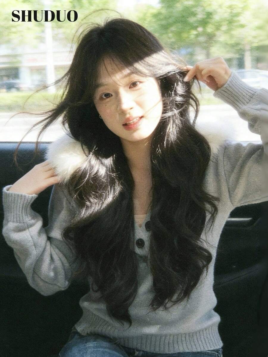 1 Piece Of Heat-Resistant Synthetic Wig. Features A Black To Brown Ombre Color And A Middle Part Style. Made Of Fiber Material, It Looks Natural And Realistic, Perfect For Daily Wear. (Accessories Not Included) - Black-brown - View 1