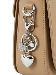 1pc Alloy Heart Shaped Keychain With Rhinestone Decor, Cute Small Heart Accessory, Bag/Car Key Chain, Gift For Boyfriend/Girlfriend, Family, Valentine's Day Gifts For Mother, Father, Graduation, And Teacher - Silver - View 4