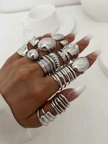 13件套女士复古时尚简约优雅个性镂空不对称扭曲设计粗戒套装，适合女性日常、度假、派对、婚礼佩戴，可叠戴、搭配，四季皆宜，是送给女性的绝佳礼物。 - 銀色 - 查看 3