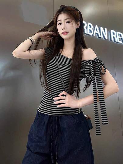 Tie hombro inclinado camiseta de manga corta verano nuevo Slim temperamento corto estudiante tops mujer blusas casuales para dama