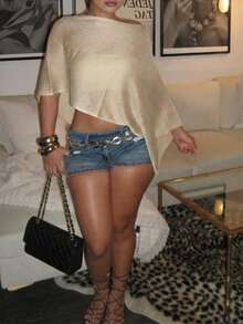 SEREN 女士夏季宽松休闲罩衫，轻薄半透明，性感露肩不对称下摆针织上衣，沙滩度假装 - 金色 - 查看 5