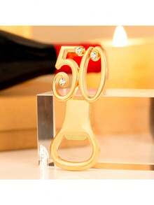 1个18/30/40/50/60/70形状的开瓶器 - 适用于周年纪念日、生日、啤酒、葡萄酒和果汁的开启 - 厨房小工具、厨具、家用厨具 - 生日和结婚礼物。独特风格的啤酒开瓶器，金属派对开瓶器，父亲节礼物，适合男士、女士、父母、男士单身派对配件、特别的万圣节礼物 - 金色 - 查看 6