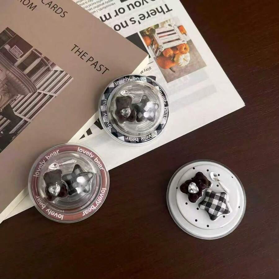 Cute Bear Heart Shaped Phone Grip Stand, Magnetic Air Cushion Phone Holder, Slouchy Convenient Phone Support - Multicolor - View 1