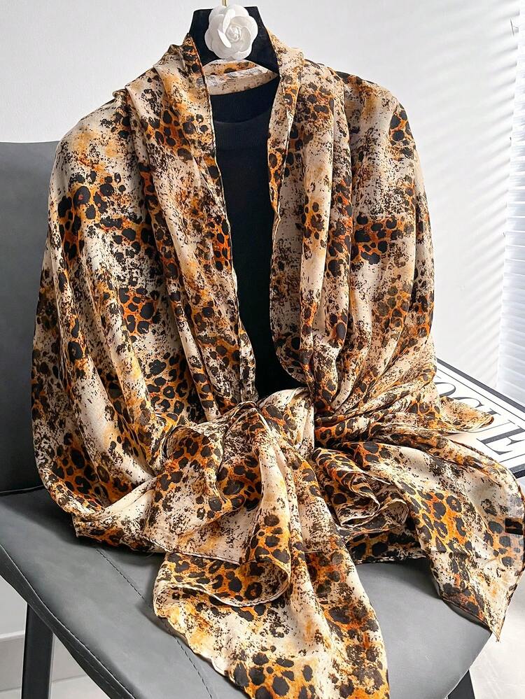 1条新款豹纹印花围巾，防晒围巾，沙滩围巾，女士沙滩度假披肩，防风拍照围巾，为您的造型增添亮点，也是一份节日礼物。 - 彩色 - 查看 4