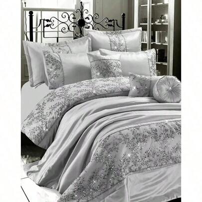 Luxury Embroidery Gigi Design Duvet Cover Set.