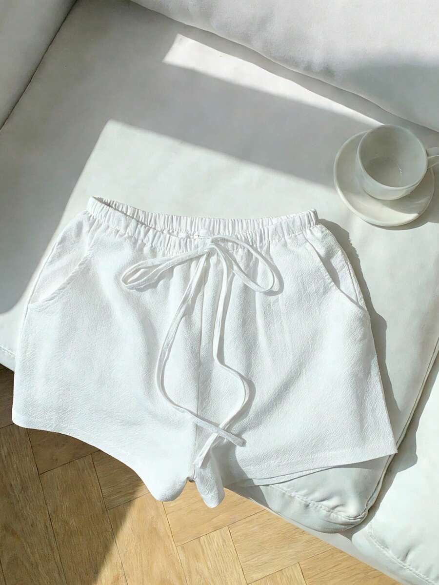 女士休闲白色阔腿短裤，采用时尚系带前襟设计和梭织无弹力面料 - 白色 - 查看 1