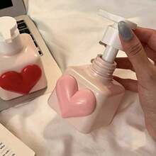 Pink Heart-Shaped Pump Bottle Hand Wash, Body Wash, Shampoo, Lotion, Makeup Remover, Cosmetics, Suitable Home Or Travel Use.Red Heart-Shaped Valentines Day And Wedding Favor, Bathroom Soap Dispenser, Travel Squeeze Bottle, Portable Squeeze Bottle - Multicolor - View 3