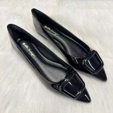 Women's Casual Comfortable Patent Leather Flat Shoe With Premium Detail And Pointed Toe. - Sơn đen - Xem 1
