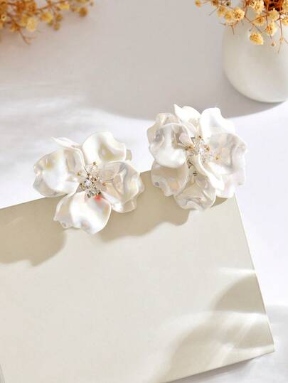 1 Pair Fashionable Resin Colorful Flower Earrings, Suitable For Women To Wear On Daily, Vacation, Date, Wedding And Any Occasion