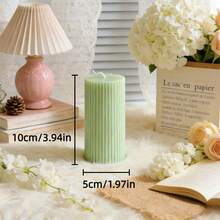 1支薄荷绿条纹圆柱形香氛蜡烛：适合摆放在客厅茶几、餐桌中央、卧室床头柜、玄关边桌上，营造迷你奢华风格，也可作为新年礼物。 - 均碼 - 查看 14