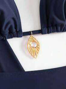 四件套性感纯色比基尼套装，含薄纱罩衫，完美适用于度假、海滩派对，也适合新年和情人节，优雅休闲的夏季女装。 - 藏蓝色 - 查看 3