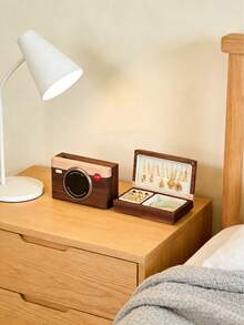 Jewelry Bags - Hộp đựng trang sức hình máy ảnh bằng gỗ óc chó đen - Xem 5