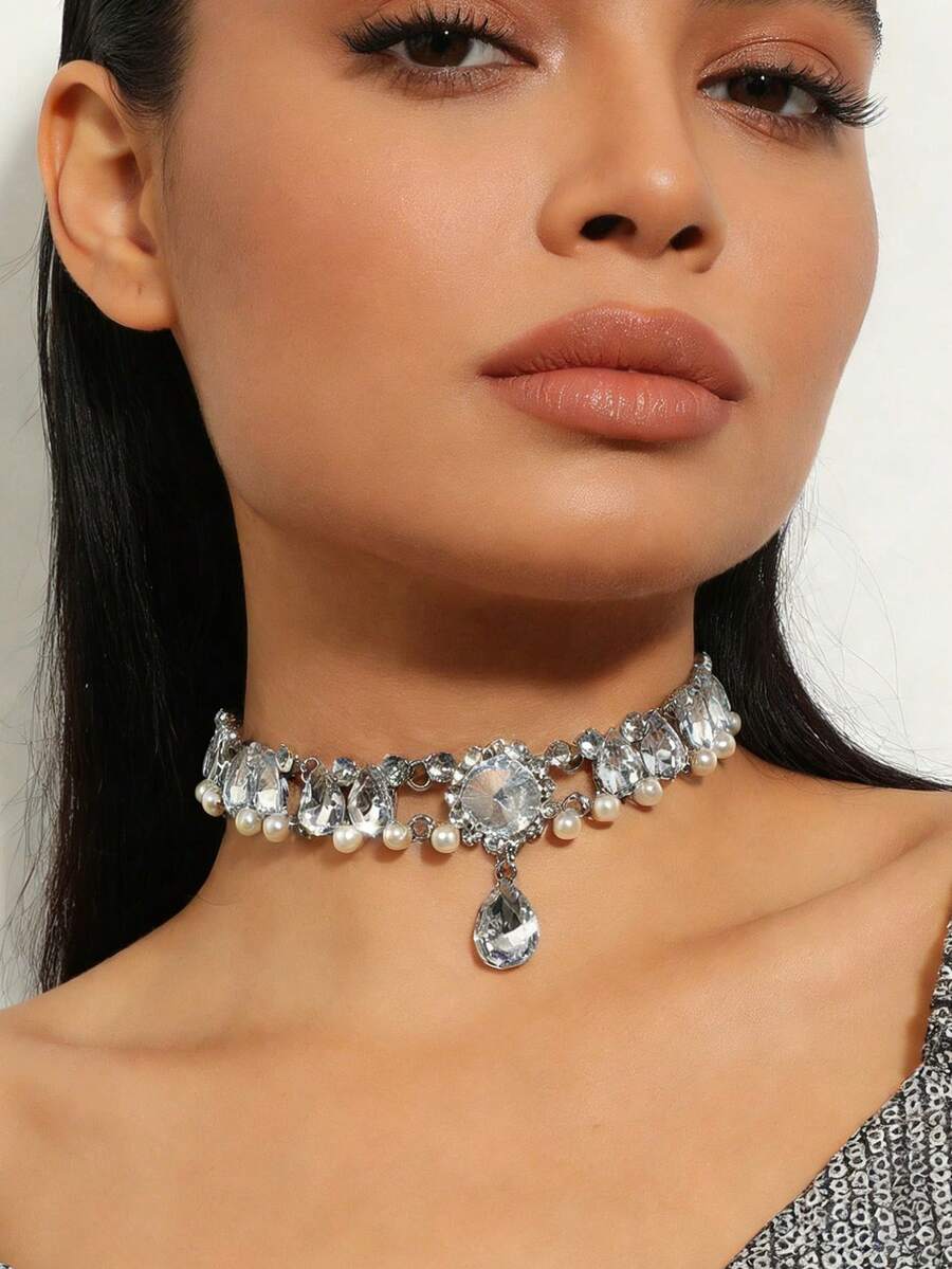 1pc Exaggerated Minimalist Pearl Necklace - Silver Necklace - View 1