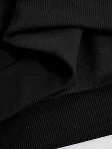 一件夏季DTMF图案黑色卫衣，休闲街头风，展现夏日活力，100%纯棉舒适面料，适合多种场合，是日常搭配或节日礼物的理想之选。 - 黑色 - 查看 7