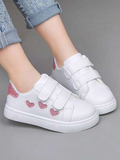 1 Pair Heart Pattern Adjustable Buckle Durable Anti-Slip Outsole Casual Sports Shoes For Baby Girls, Kids Breathable Athletic Sneakers, Suitable For Spring/Autumn Daily Wear And Outdoor Activities